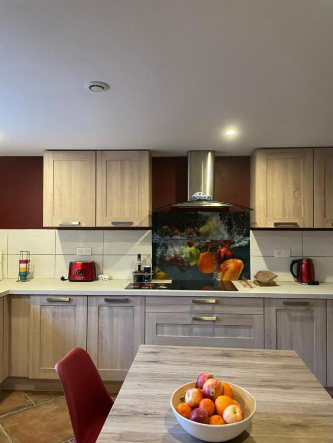 Les Meubles De Lassou Gite Lombers Екстериор снимка